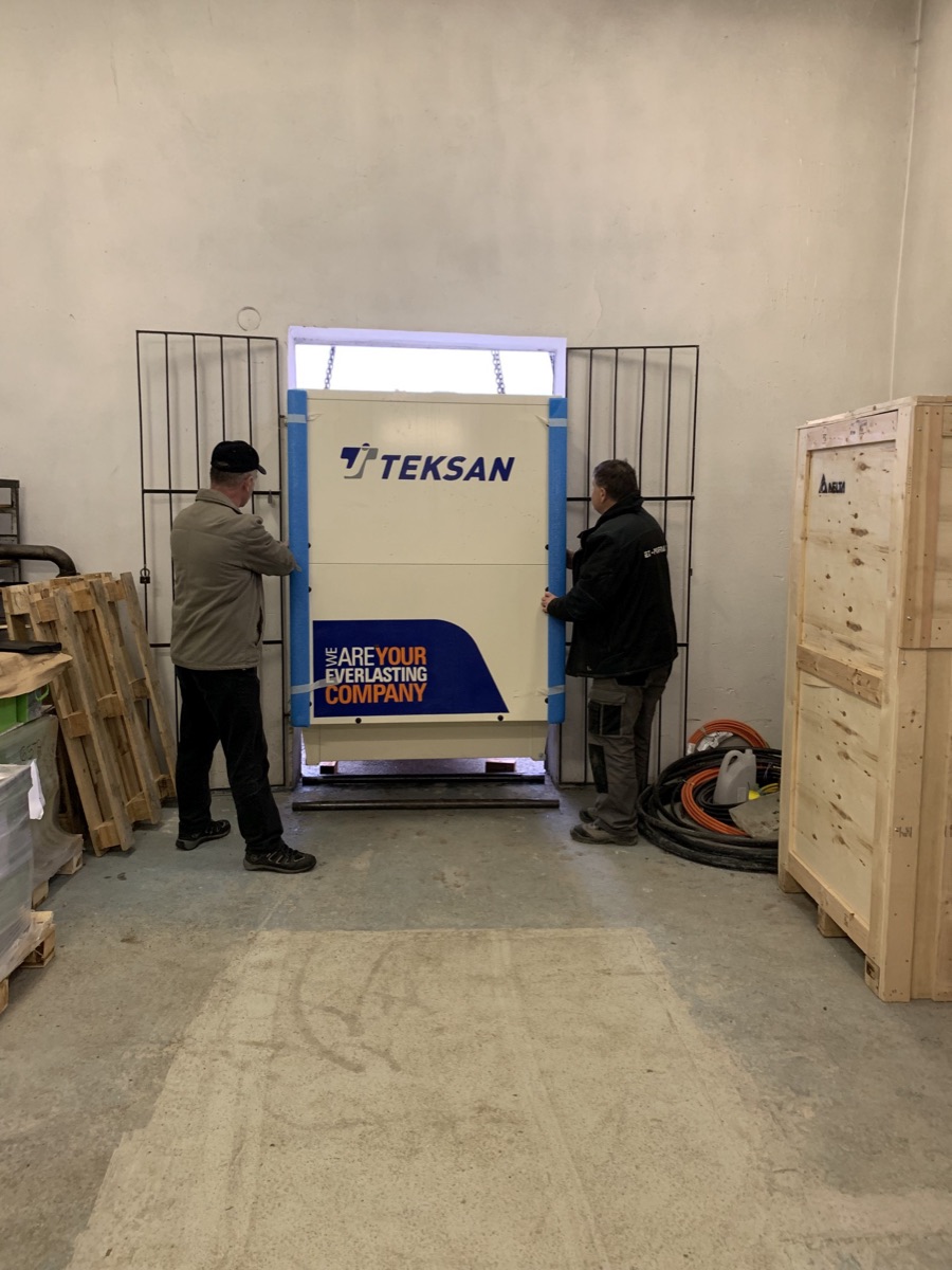 Dieselagregát Teksan pred osadením