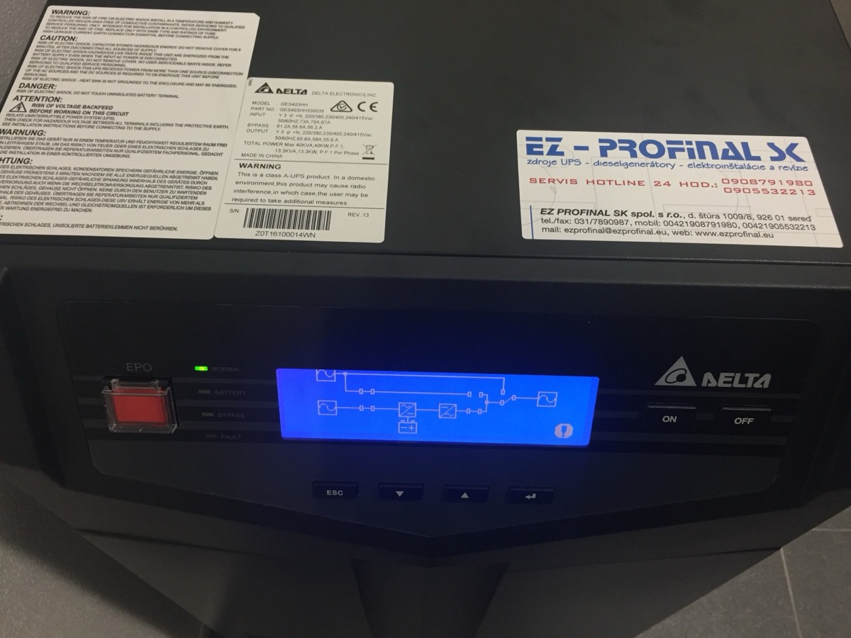 Displej UPS Delta so servisným štítkom EZ-PROFINAL